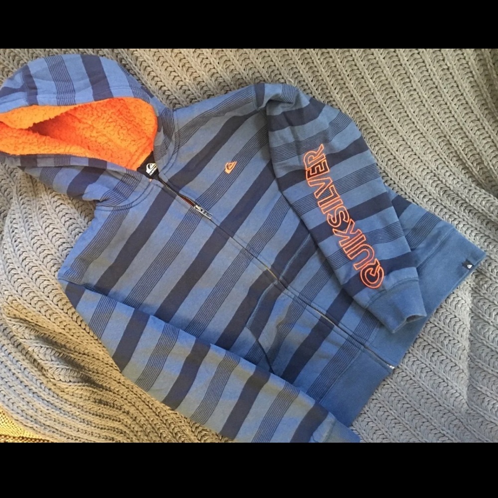 QUICKSILVER ZIP UP HOODIE •READ DETAILS